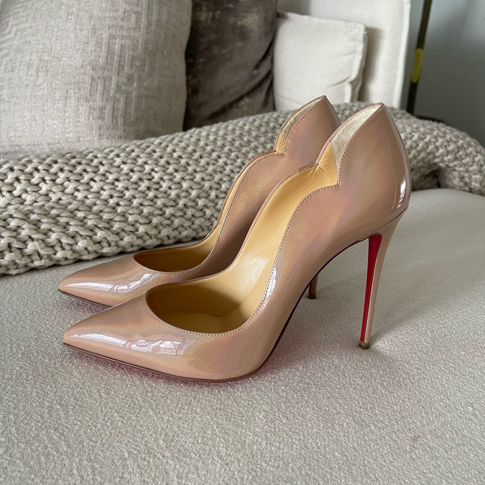 Christian Louboutin Hot Chic 100mm Pumps